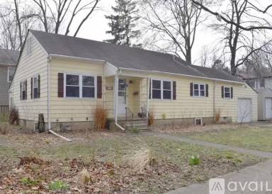 Main picture of 113 W Florida Ave