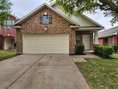 Main picture of 7539 Legacy Pines Dr