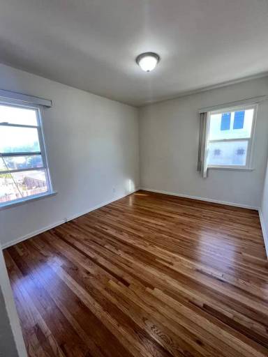 Main picture of 29 Coronado St