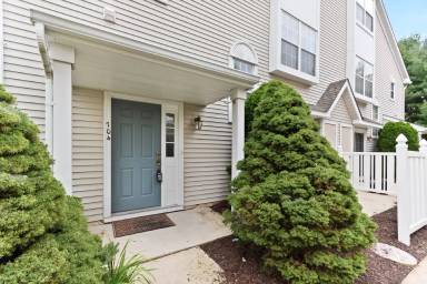 Main picture of 704 Oswego Ct