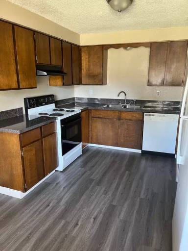 Main picture of Sunset Village