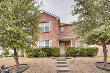 Main picture of 2326 Manchester Ln