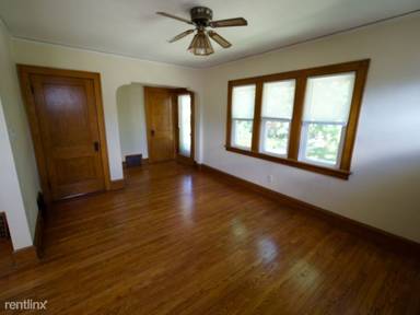 Main picture of 2623 N 72nd St