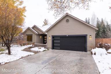 Main picture of 5148 N Silver Springs Rd