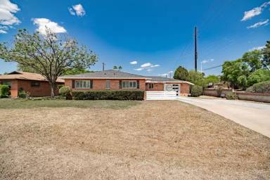 Main picture of 1946 E Rancho Dr