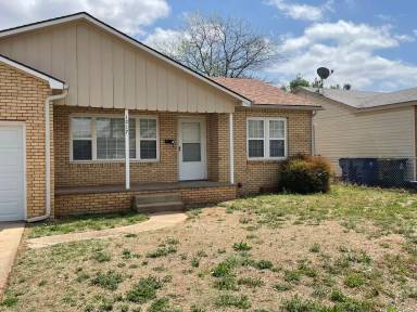 Main picture of 1217 S 16th St