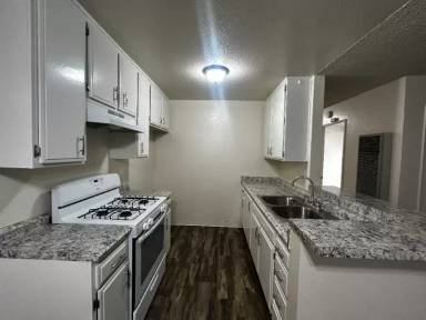 Main picture of 5134 N Glendora Ave