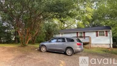 Main picture of 735 Carolina Drive Ext