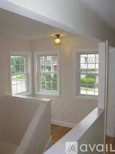 Main picture of 273 Willetts Ave