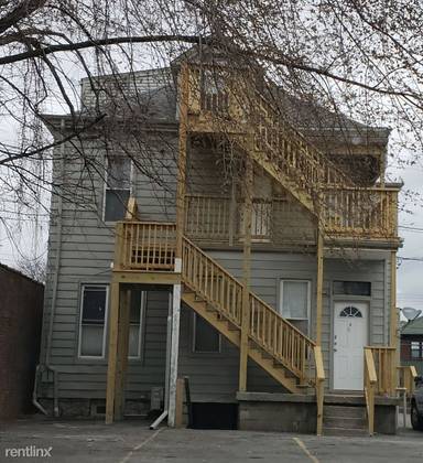 Main picture of 1558 Bardstown Rd