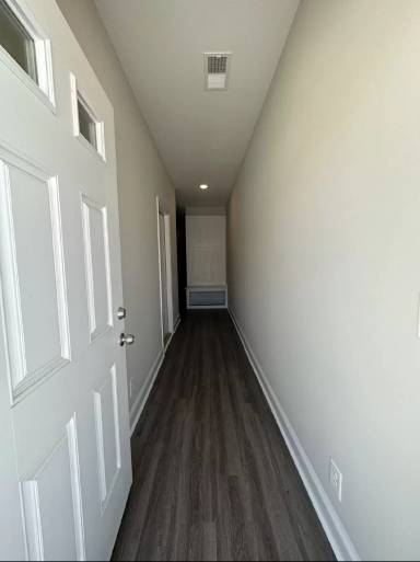 Main picture of 212 Drayton Dr