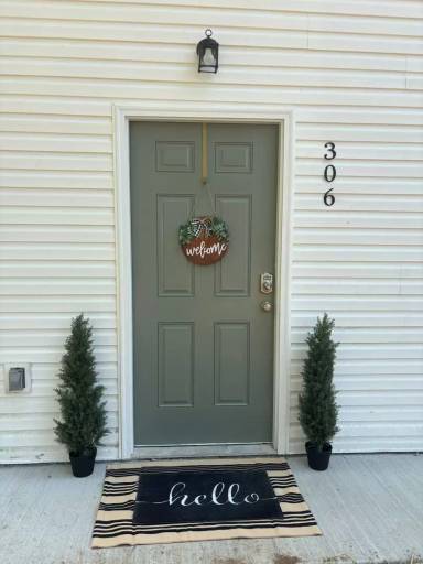 Main picture of 306 W Forest Ave