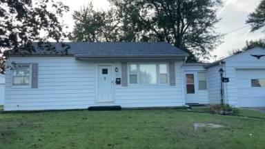 Main picture of 207 Marianna Ave