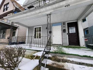 Main picture of 495 Woodlawn Ave
