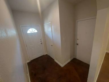 Main picture of 5006 Summit Pass