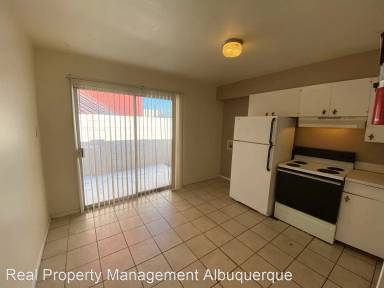 Main picture of 517 Palomas Dr SE