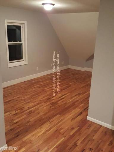 Main picture of 39 Pinckney St
