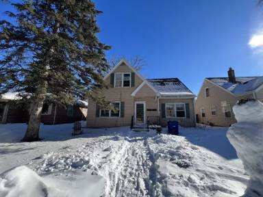 Main picture of 1222 3rd St S