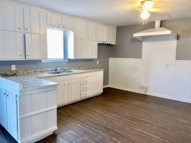 Main picture of 3113 Teak Ave