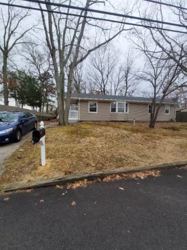 Main picture of 62 Neil Ave