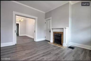 Main picture of 5229 Warren Ave