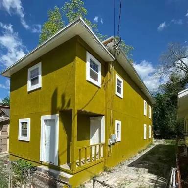 Main picture of 1337 W 23rd St