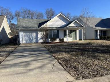 Main picture of 5070 Boyd Dr