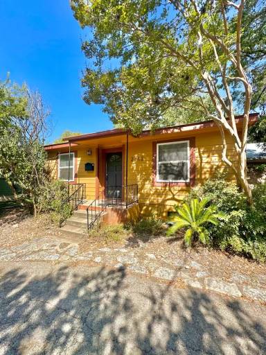 Main picture of 2712 Windsor Rd