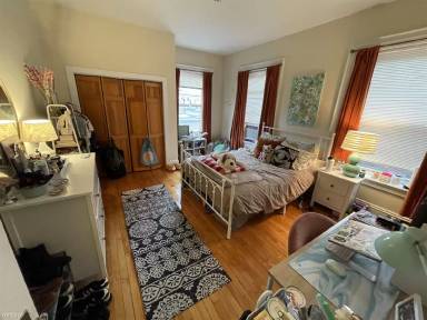 Main picture of 451 Park Dr Apartments