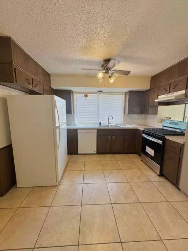 Main picture of 501 Skyline Ave