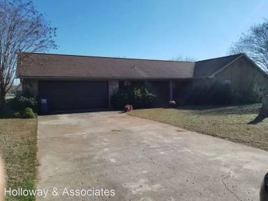 Main picture of 228 Silverwood Ln