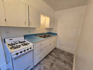 Main picture of 2221 Western Ave