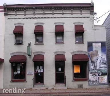 Main picture of 1 S Market St