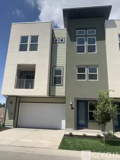 Main picture of 604 N Sego Way
