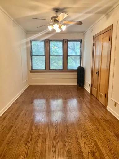 Main picture of 644 W Surf St