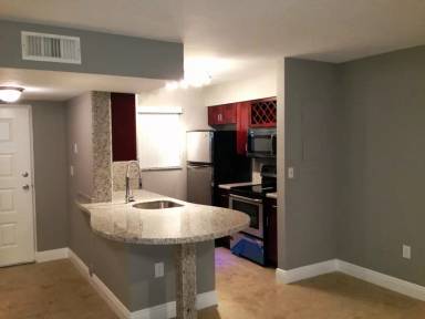 Main picture of 2850 N Oakland Forest Dr