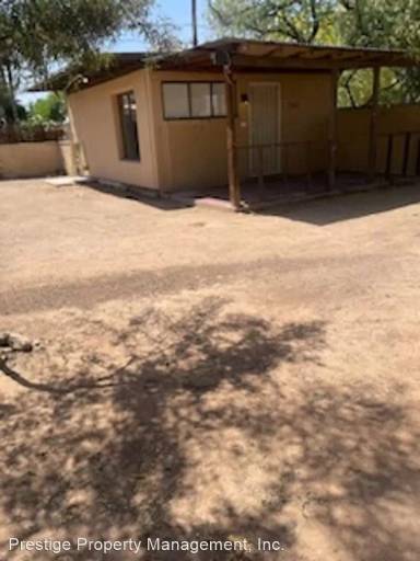 Main picture of 2561 N Winstel Blvd