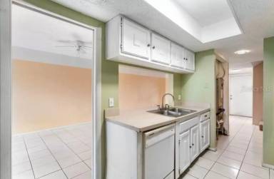Main picture of 5169 Tennis Court Cir