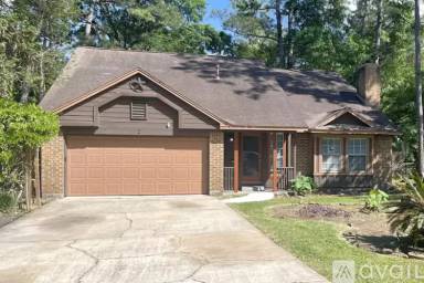 Main picture of 1 Pinewood Forest Ct