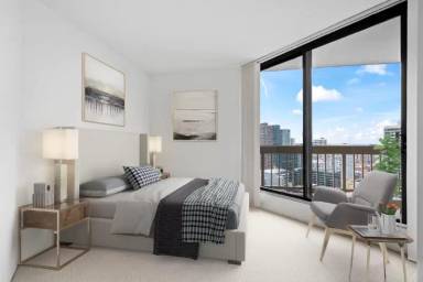 Main picture of 820 N Dearborn St