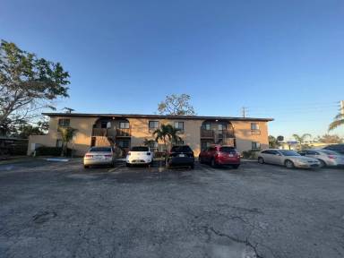 Main picture of 4610 Deleon Street - 203