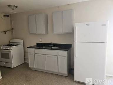 Main picture of 204 E Dullnig Ct