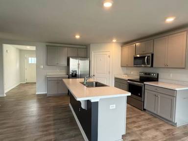 Main picture of 7980 Uplands Dr