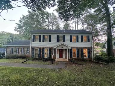 Main picture of 1185 Lake Dr