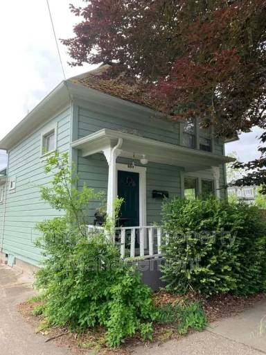 Main picture of 950 SW Jefferson Ave