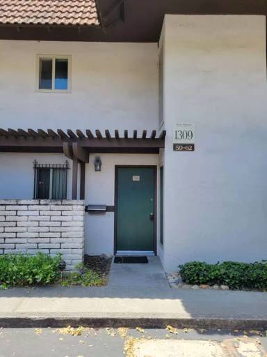 Main picture of 1309 Montego