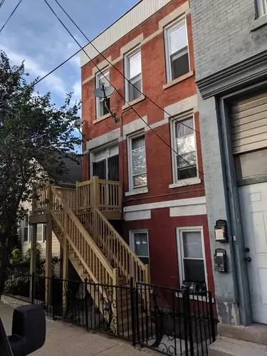 Main picture of 3053 S Keeley St
