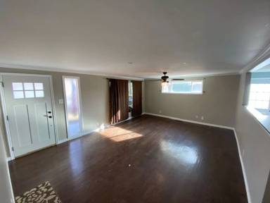 Main picture of 580 S 75 E