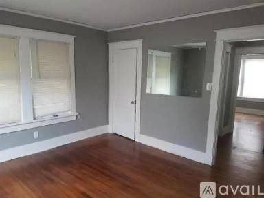 Main picture of 765 McConnell St