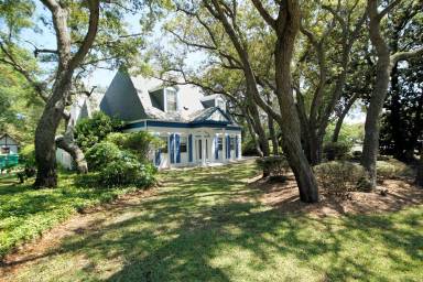 Main picture of 75 Sunrise Dr